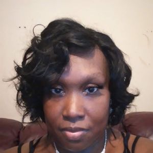 Meet your Posher, Yolanda